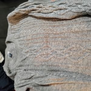 Old Navy sweater. Size large.